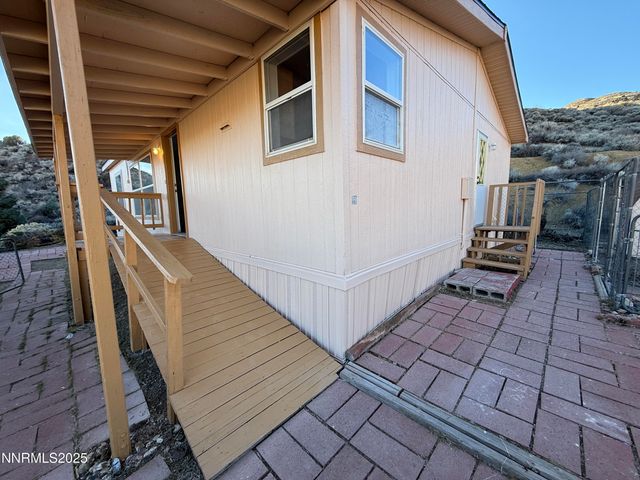 1166 Slate Road, Topaz Ranch Estates, NV 89444