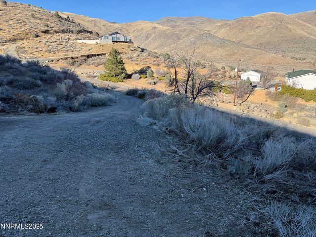 1166 Slate Road, Topaz Ranch Estates, NV 89444