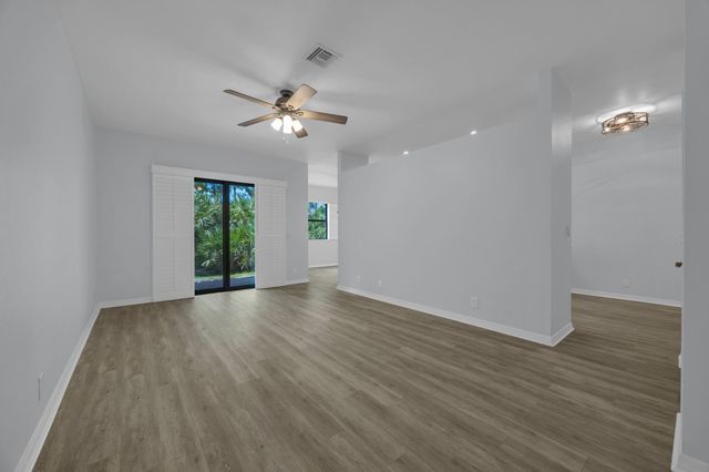 6631 SE Woodmill Pond Lane, Stuart, FL 34997