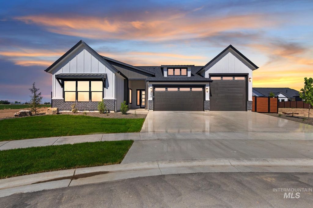 1452 W Briarcliff St Jefferson RV, Meridian, ID 83642