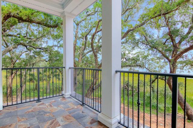 108 Fairbanks Oak Alley 201, Charleston, SC 29492