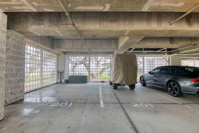 108 Fairbanks Oak Alley 201, Charleston, SC 29492
