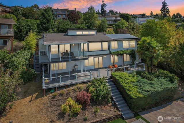 4551 135th Avenue SE, Bellevue, WA 98006