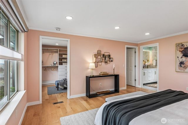 4551 135th Avenue SE, Bellevue, WA 98006