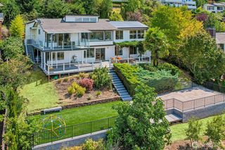 4551 135th Avenue SE, Bellevue, WA 98006