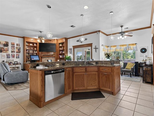 610 W Ridge Drive, Tuttle, OK 73089