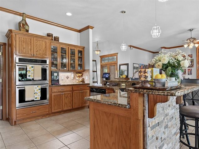610 W Ridge Drive, Tuttle, OK 73089