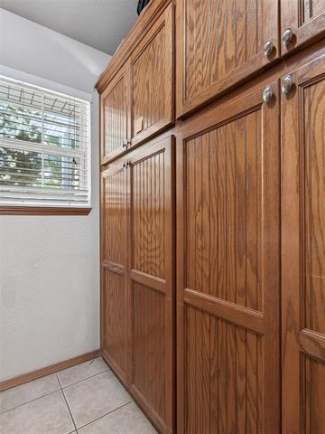 610 W Ridge Drive, Tuttle, OK 73089