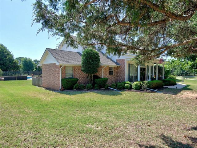 610 W Ridge Drive, Tuttle, OK 73089
