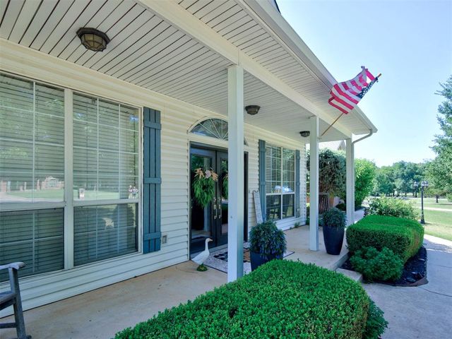610 W Ridge Drive, Tuttle, OK 73089