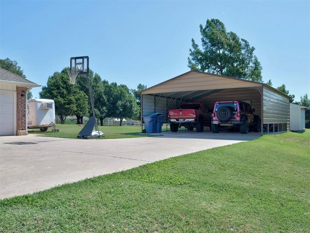610 W Ridge Drive, Tuttle, OK 73089