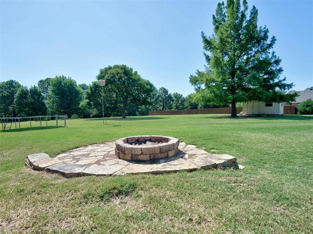 610 W Ridge Drive, Tuttle, OK 73089