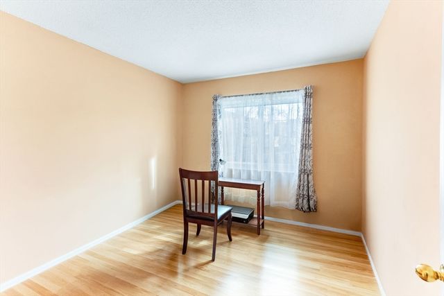 127 Greenbrook Dr 127, Stoughton, MA 02072