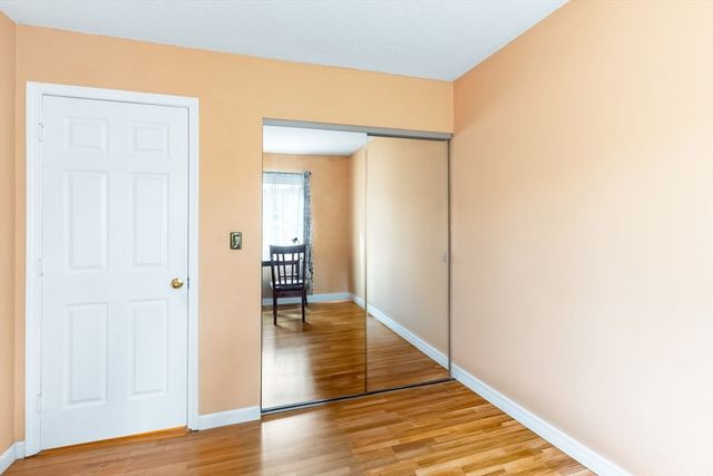 127 Greenbrook Dr 127, Stoughton, MA 02072