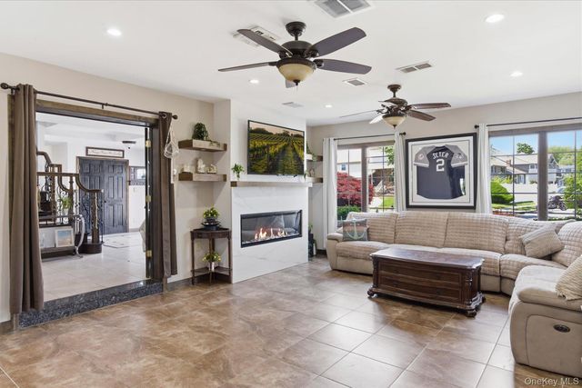 9 Avenue C, Merrick, NY 11566
