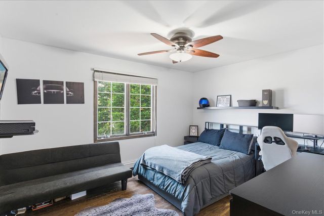 9 Avenue C, Merrick, NY 11566