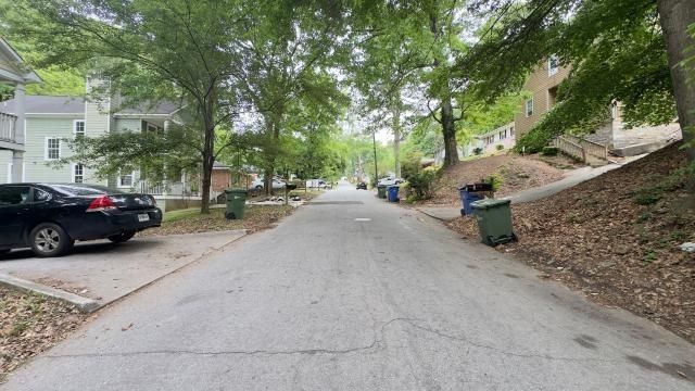 935 Hall Street NW, Atlanta, GA 30318