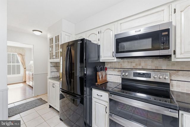 5370 CLEBURNE LN, Woodbridge, VA 22192