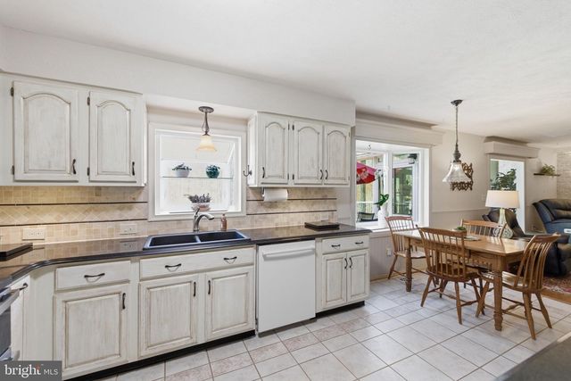 5370 CLEBURNE LN, Woodbridge, VA 22192