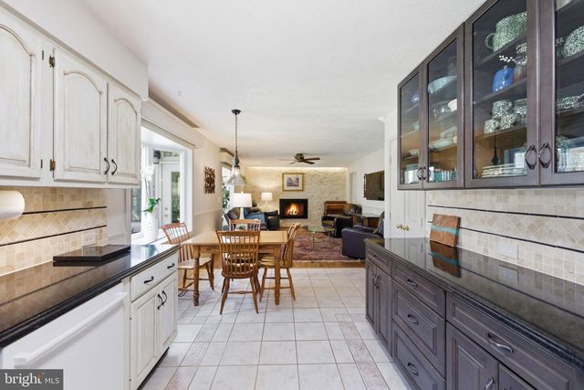 5370 CLEBURNE LN, Woodbridge, VA 22192