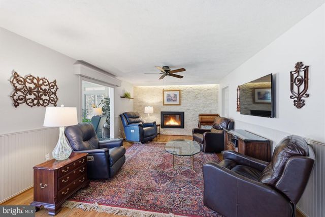 5370 CLEBURNE LN, Woodbridge, VA 22192