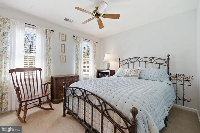 5370 CLEBURNE LN, Woodbridge, VA 22192