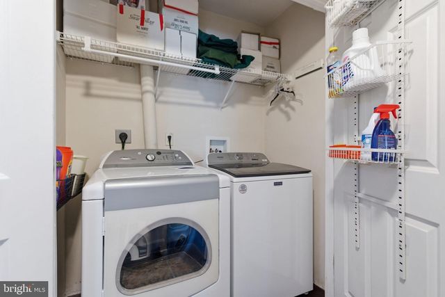 5370 CLEBURNE LN, Woodbridge, VA 22192