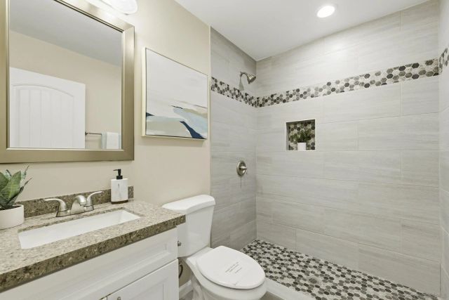 9365 Carmichael Dr, La Mesa, CA 91941