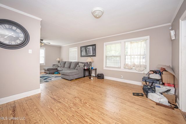 4302 Pascagoula Street, Pascagoula, MS 39567