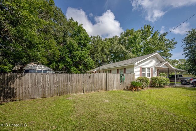 4302 Pascagoula Street, Pascagoula, MS 39567