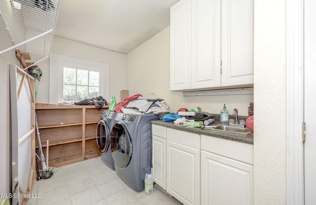 4302 Pascagoula Street, Pascagoula, MS 39567