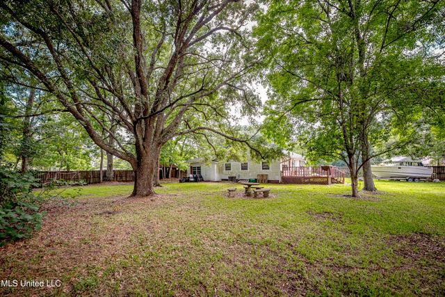 4302 Pascagoula Street, Pascagoula, MS 39567