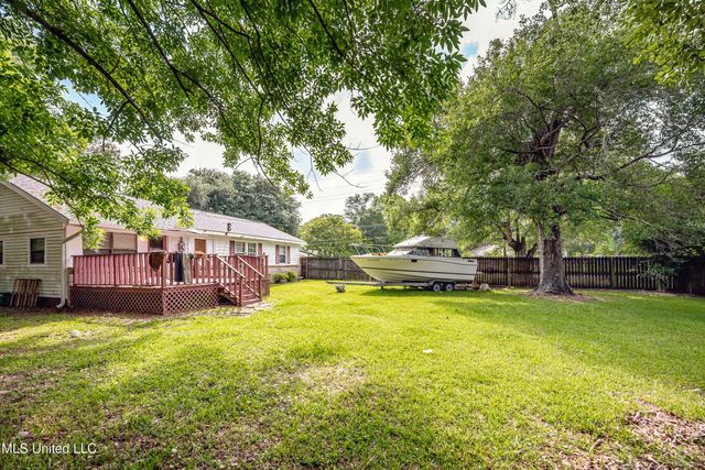 4302 Pascagoula Street, Pascagoula, MS 39567