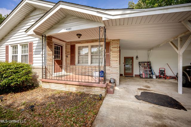4302 Pascagoula Street, Pascagoula, MS 39567