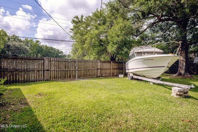 4302 Pascagoula Street, Pascagoula, MS 39567