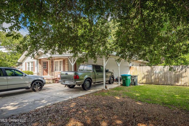 4302 Pascagoula Street, Pascagoula, MS 39567