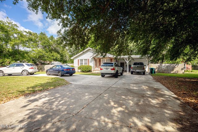 4302 Pascagoula Street, Pascagoula, MS 39567