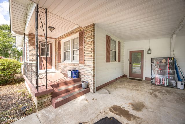 4302 Pascagoula Street, Pascagoula, MS 39567