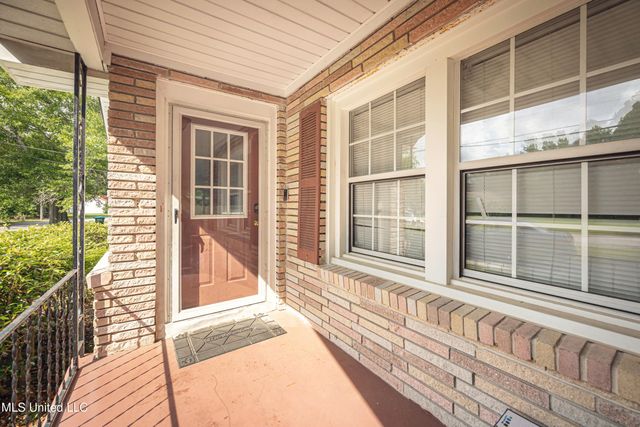 4302 Pascagoula Street, Pascagoula, MS 39567