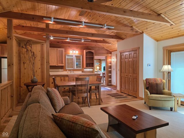 6368 Bluebird Trail, Nashville, IN 47448