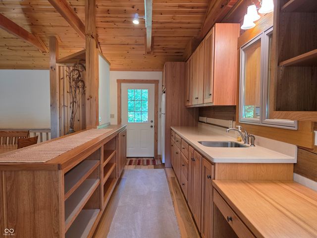 6368 Bluebird Trail, Nashville, IN 47448