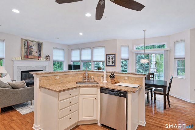 1 Cambridge Drive 1, Danbury, CT 06811
