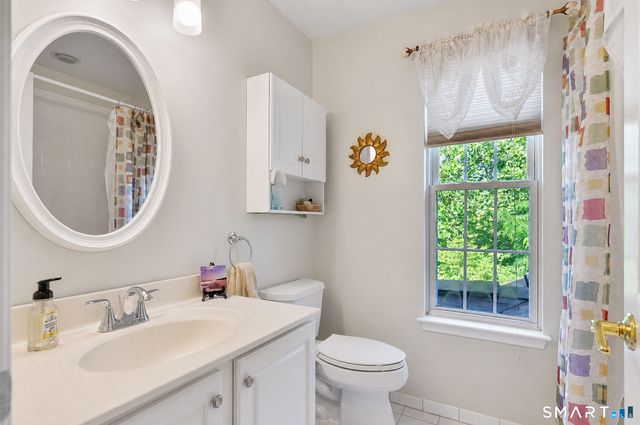 1 Cambridge Drive 1, Danbury, CT 06811