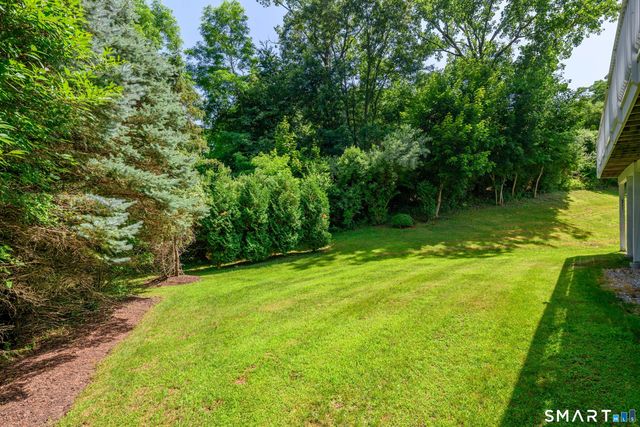 1 Cambridge Drive 1, Danbury, CT 06811