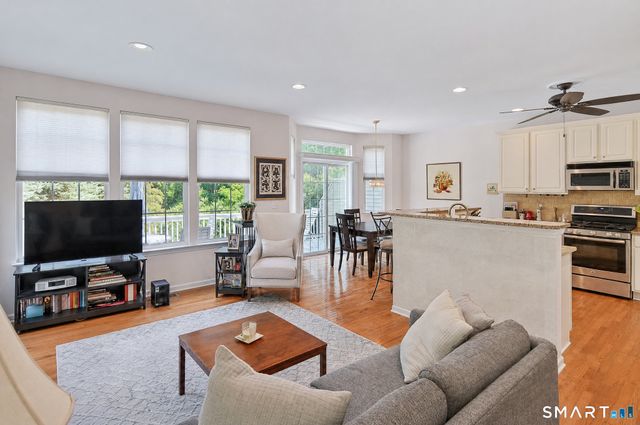 1 Cambridge Drive 1, Danbury, CT 06811