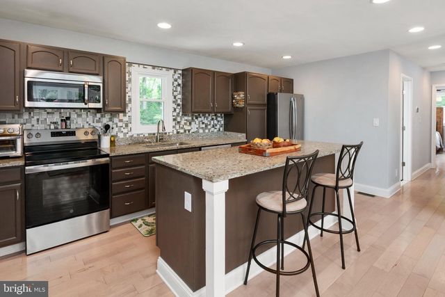 15 WELL ST, Huntingtown, MD 20639