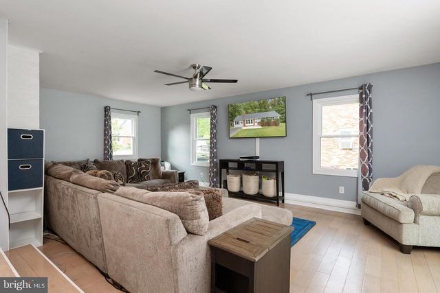 15 WELL ST, Huntingtown, MD 20639