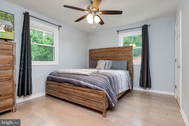 15 WELL ST, Huntingtown, MD 20639