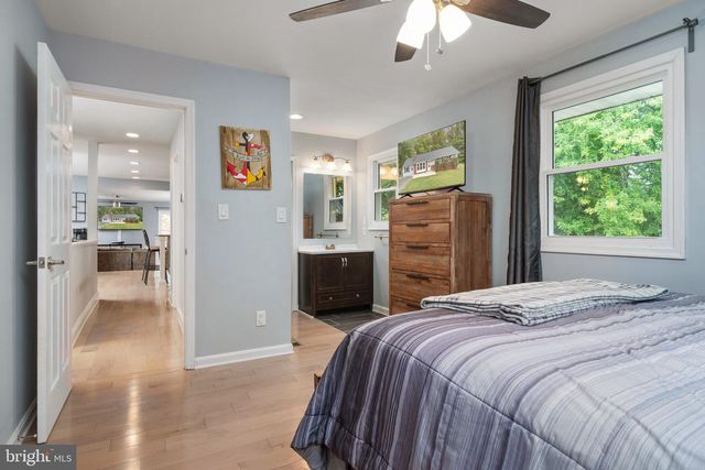 15 WELL ST, Huntingtown, MD 20639