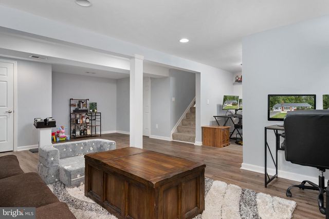 15 WELL ST, Huntingtown, MD 20639